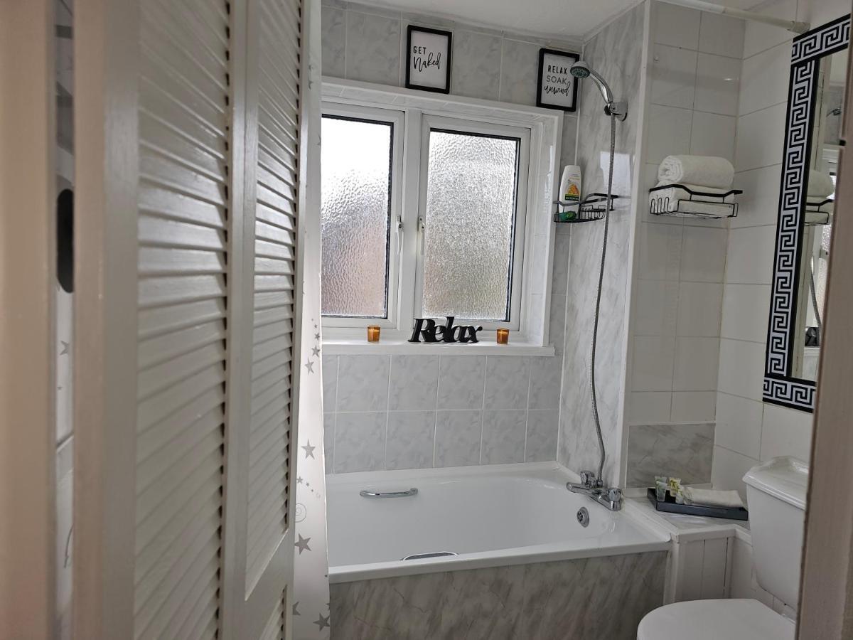 In Beckton. Docklands. Airport. Апартаменты