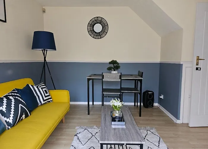 Home In Beckton. Docklands. London City Airport.